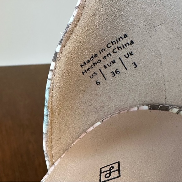 Call It Spring, snake skin heals - Picture 4 of 5